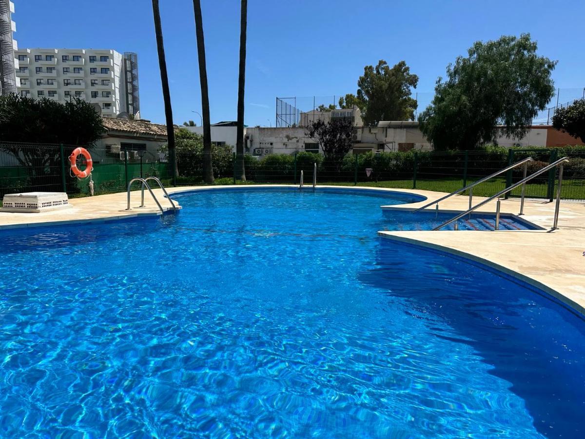 Apartamento La Carihuela A 2 Minutos De La Playa Torremolinos Kültér fotó