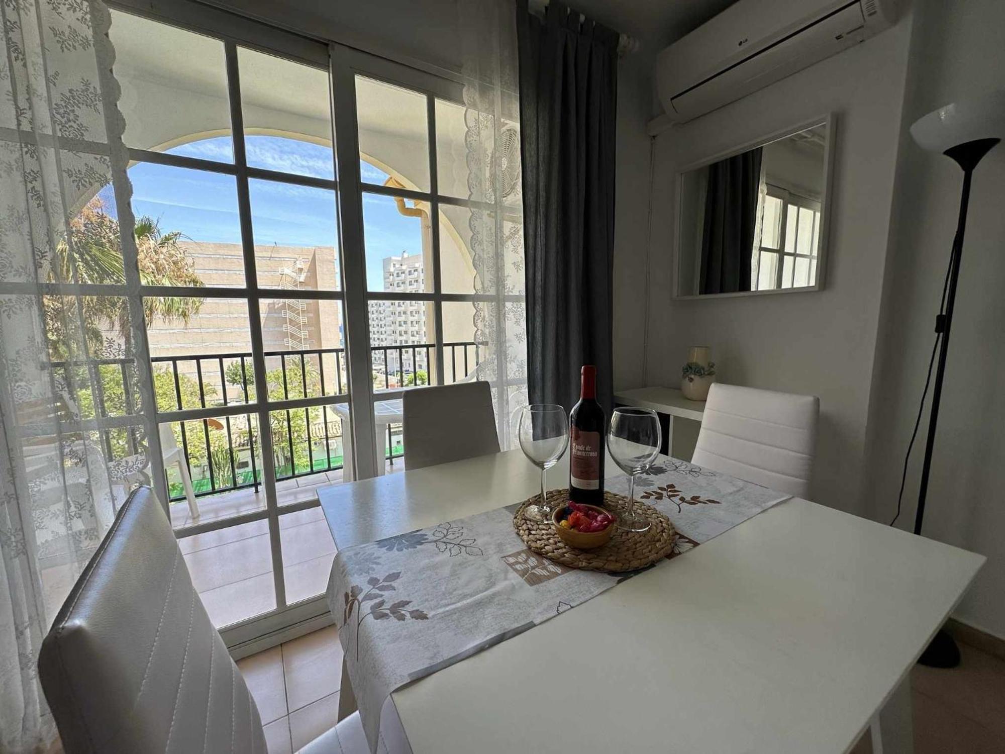 Apartamento La Carihuela A 2 Minutos De La Playa Torremolinos Kültér fotó