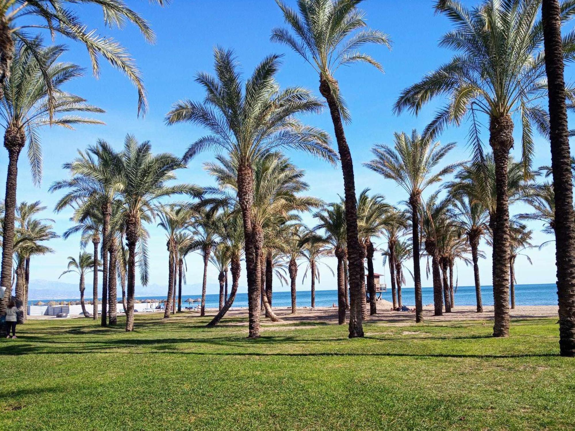 Apartamento La Carihuela A 2 Minutos De La Playa Torremolinos Kültér fotó
